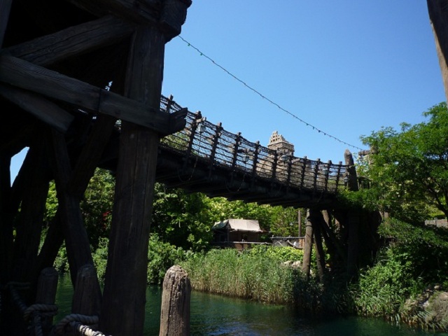 �݂苴�i�f�B�Y�j�[�E�V�[�j