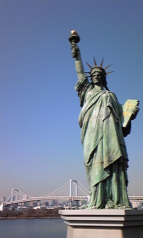 ���R�̏��_