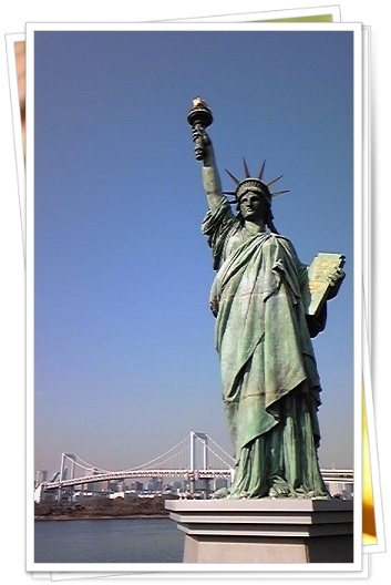 ���C���{�[�u���b�W�Ǝ��R�̏��_